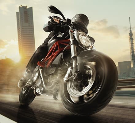 Descopera oferta de anvelope moto